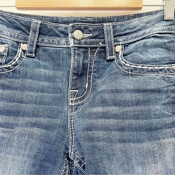 Miss Me Mid-Rise Mid Length Shorts Medium Wash Bling Cut-off Jean Shorts Size 28 - Picture 6 of 13